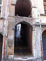 Ruelle Punaise entre Montée Saint Barthélémy et rue de la Juiverie Lyon 5ème