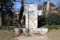 Fontaine Camille Roy (1851-1922) par Claude-Marcel Renard (1893-1974) Jardin des Chartreux Lyon 1er