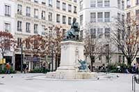 Fontaine Place Ampère par Charles Eugène Breton, fondeur Rudier Lyon 2ème