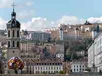 L’Antiquaille vu depuis le quai Claude Bernard