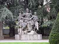 Par Emile Peynot (1889) "Egalité" partie du monument à la République place Carnot avant 1975 situé parc Bazin Lyon 3ème