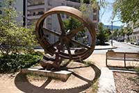 Place de la Rhodiaceta - monument aux employés de la Rhodiaceta