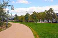 Place de Montréal, près du Quai du Canada Lyon 7ème