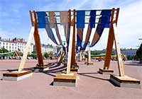 "Tissage Urbain" par Romain Froquet (2025)- Place Bellecour Lyon 2ème