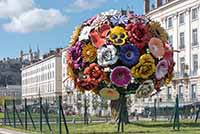 "Flower Tree" par Jeong-Hwa Choi (Corée) Place Antonin Poncet Lyon 2ème