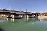 Pont Raymond Poincaré entre Caluire et Villeurbanne sur le Rhône