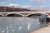 Pont Wilson depuis le Quai Victor Augagneur