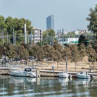 Lignes Verticales - Quai Rambaud vu depuis le quai Jean-Jacques Rousseau - Lyon 2ème