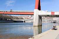 Quai Saint Antoine - Passerelle du Palais de Justice avant démolition du parking Saint Antoine et de la rampe pour piétons en 2022