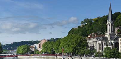 Passerelle Abbé Couturier, Quai Fulchiron et Eglise Saint Georges Lyon 5ème