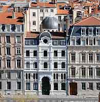 Synagogue par Abraham Hirsch (1862-1864) (Inscrite à l’inventaire des Monuments Historiques)13 Quai Tilsitt Lyon 2ème