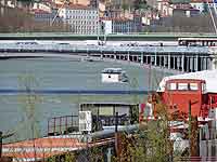 Pont Lafayette et Bateaux Restaurants