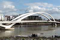 Pont Raymond Barre en aval du Pont Pasteur sur le Rhône