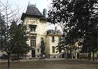 "Chateau" Auguste et Louis Lumière Place Ambroise Courtois Lyon 8ème 