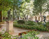 Sculpture de J. Delorme (1831-1905), Le joueur de flûte (1861), dans le jardin du Musée des Beaux-Arts Lyon 1er