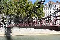 Passerelle Saint Vincent sur la Saône du quai Saint Vincent au Quai Pierre Scize