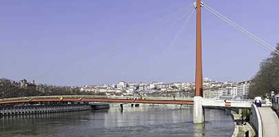 Passerelle du Palais de Justice sur la Saône