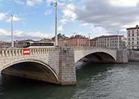 Pont Bonaparte sur la Saône (inauguré en 1950)