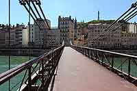 Passerelle Saint Vincent du Quai Saint Vincent au Quai Pierre-Scize (Pont à Chaines)