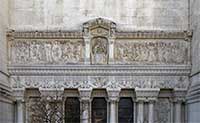 Joseph Belloni - (1955) La Foi : reliefs de Marie et Jahel et de sa vie Fresque Nord Ouest - Détail de la façade de la Basilique de Fourvière Lyon 5ème