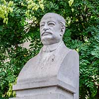 Julien Barbero (1870-1936) par Alexandre Maspoli (1875-1963) (sculpteur et athlète français, champion du monde d’haltérophilie en 1902) Boulevard des Brotteaux Lyon 6ème