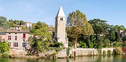 L’Ile Barbe et  la Chapelle Notre Dame des Graces coté est Lyon 9ème