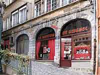 Théâtre de Guignol Montée du Gourguillon - Place de la Trinité Lyon 5ème