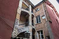 Escalier 38 rue du Boeuf vu depuis la montée des Chazeaux Lyon 5ème